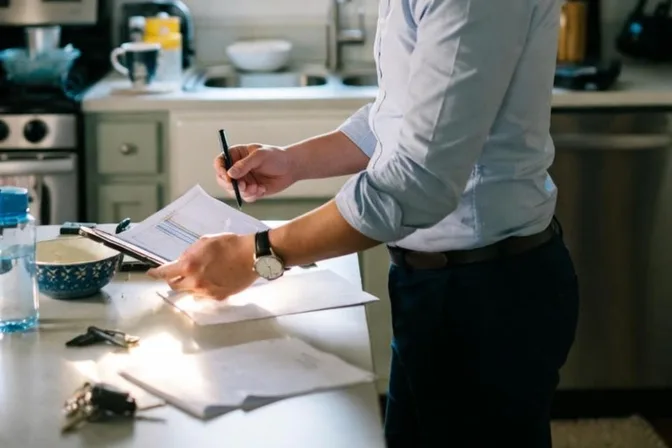Real estate agent struggling with manual processes before AI adoption